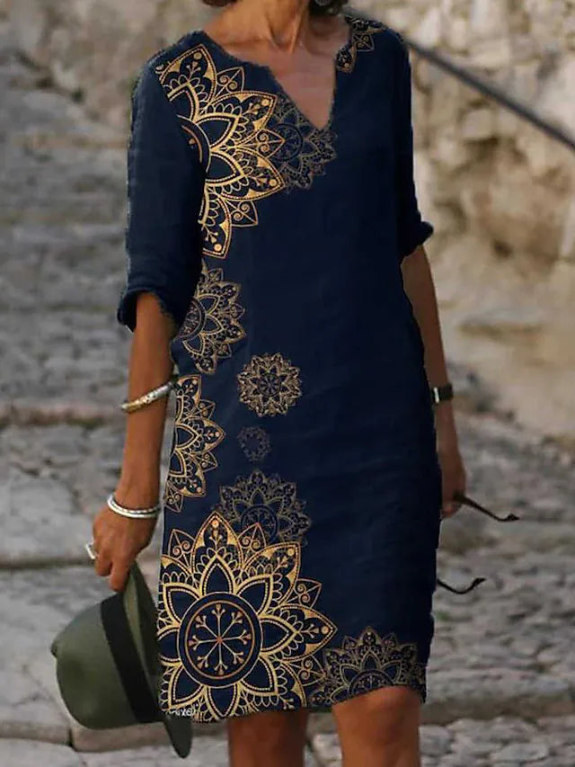 Beate - Golden Midnight Fantastisches Kleid in Marineblau mit goldenem Muster